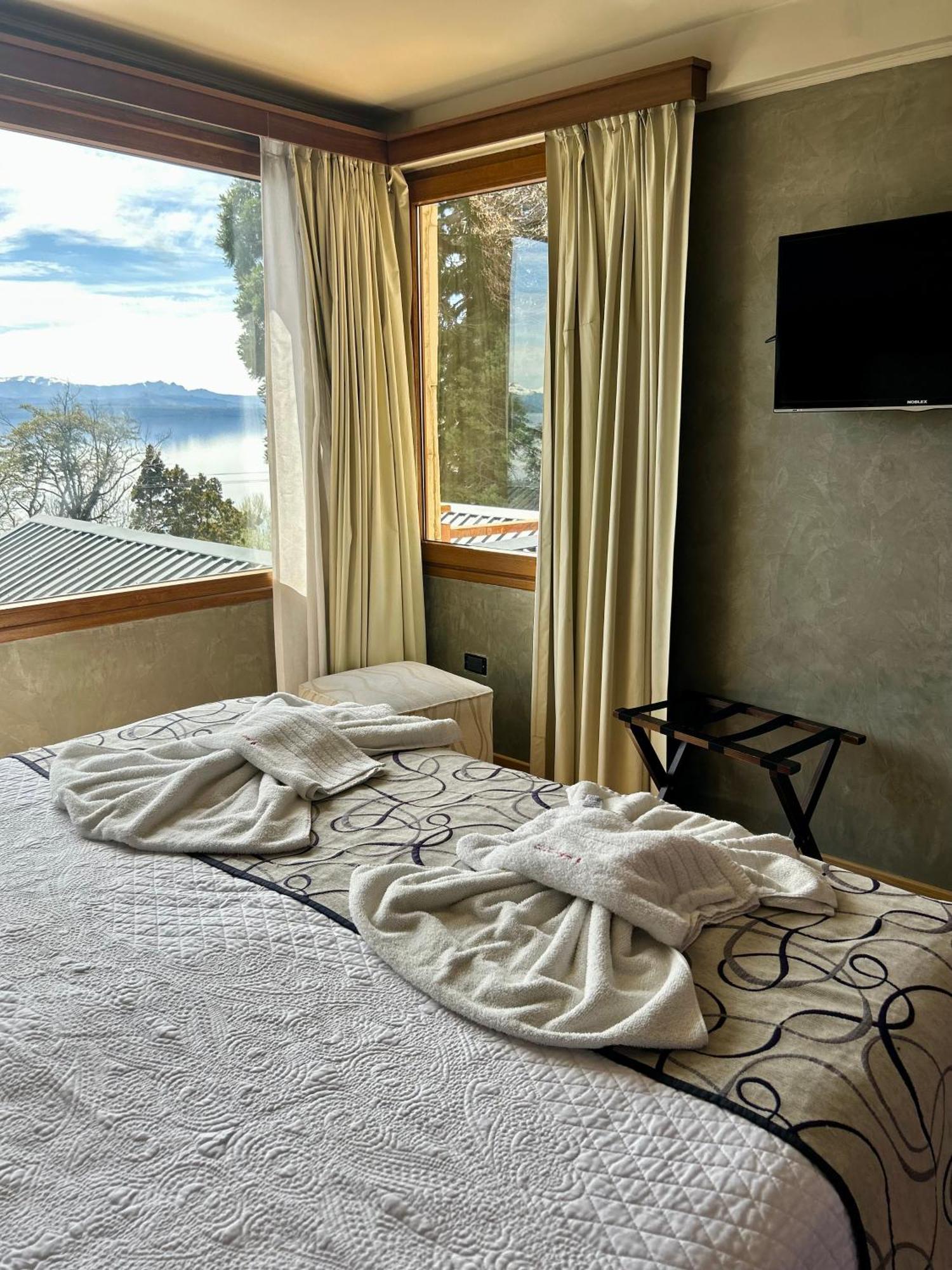 Bahia Paraiso Apart & Suites 圣卡洛斯-德巴里洛切 外观 照片
