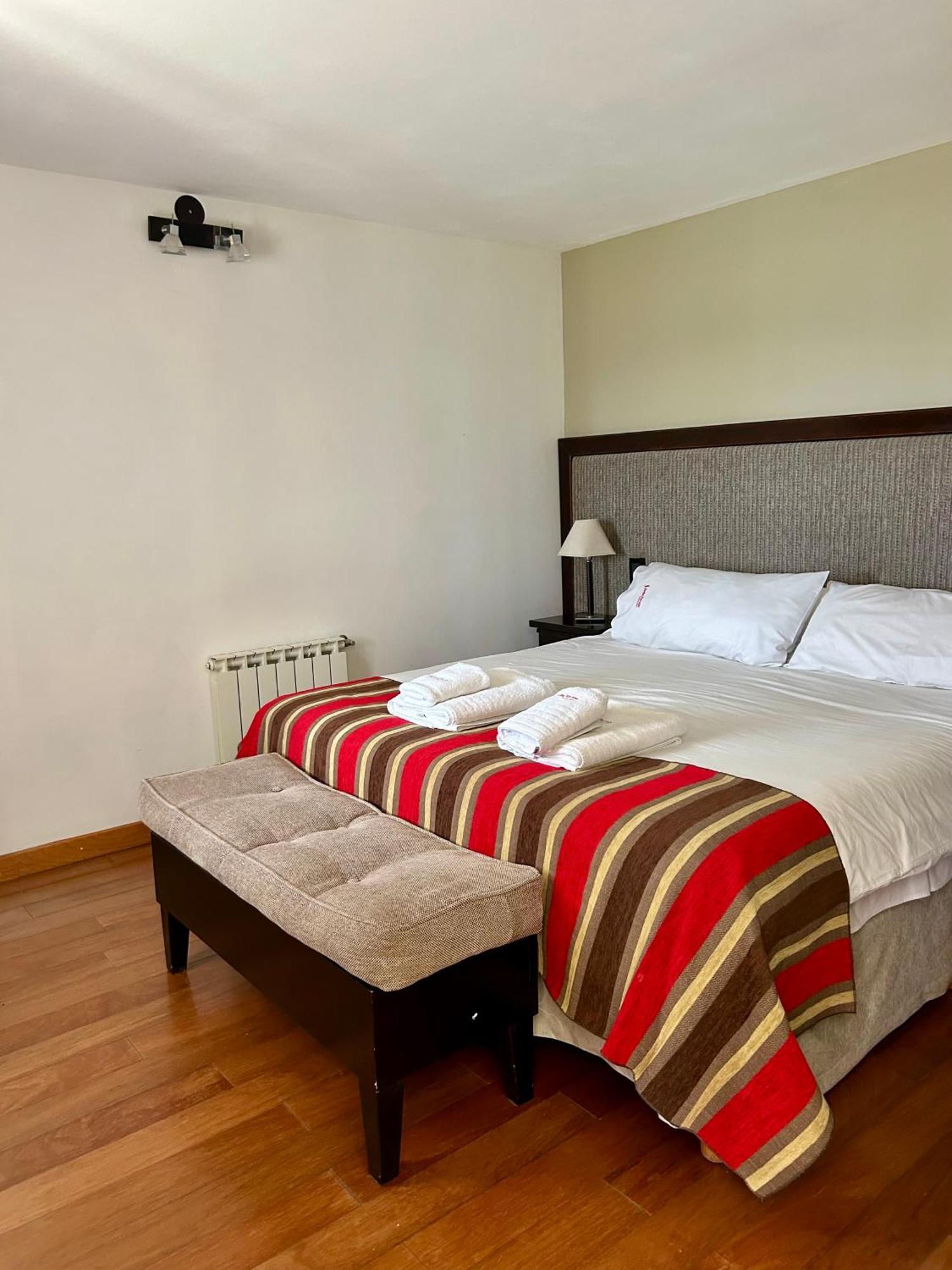 Bahia Paraiso Apart & Suites 圣卡洛斯-德巴里洛切 外观 照片